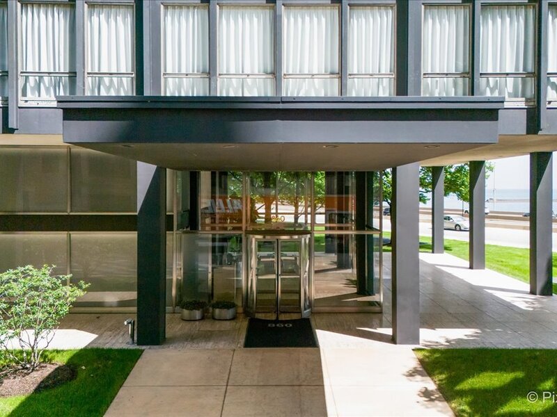 860 N Lake Shore Drive Chicago IL 60611