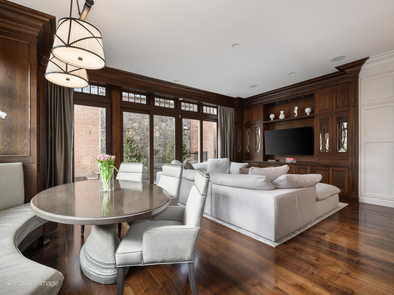 3024 N Lake Shore Drive Chicago IL 60657