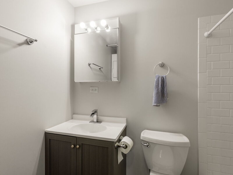566 Somerset Lane Crystal Lake IL 60014