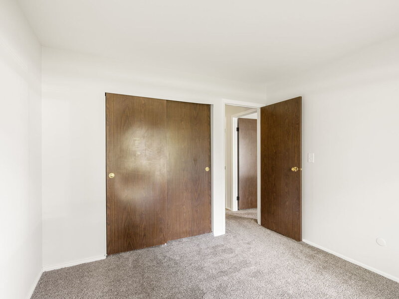 566 Somerset Lane Crystal Lake IL 60014