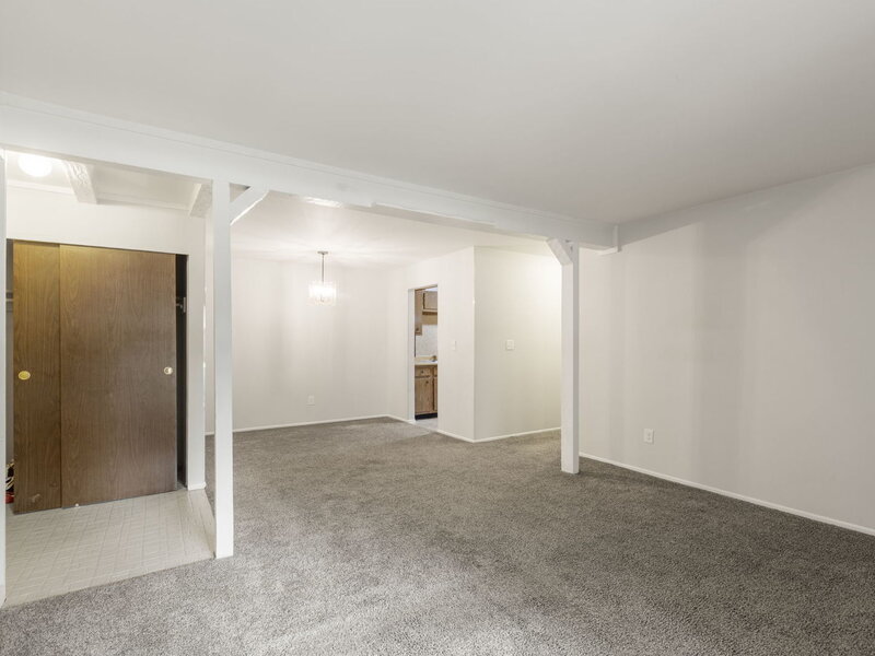 566 Somerset Lane Crystal Lake IL 60014