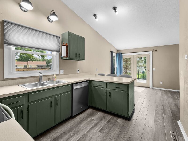 1503 W 46th Place Davenport IA 52806