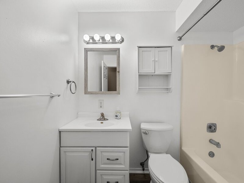 1503 W 46th Place Davenport IA 52806