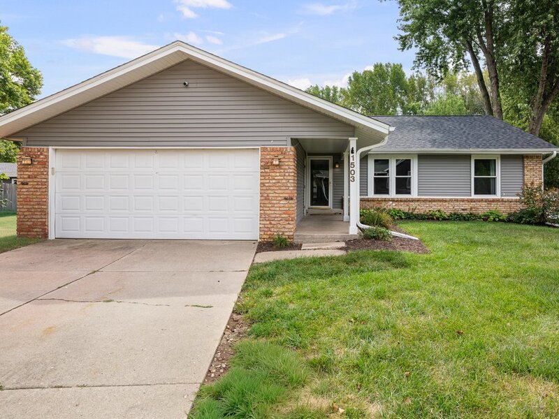 1503 W 46th Place Davenport IA 52806