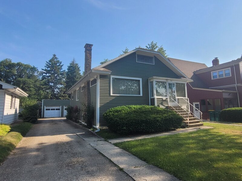 1216 Kenmore Avenue Joliet IL 60435
