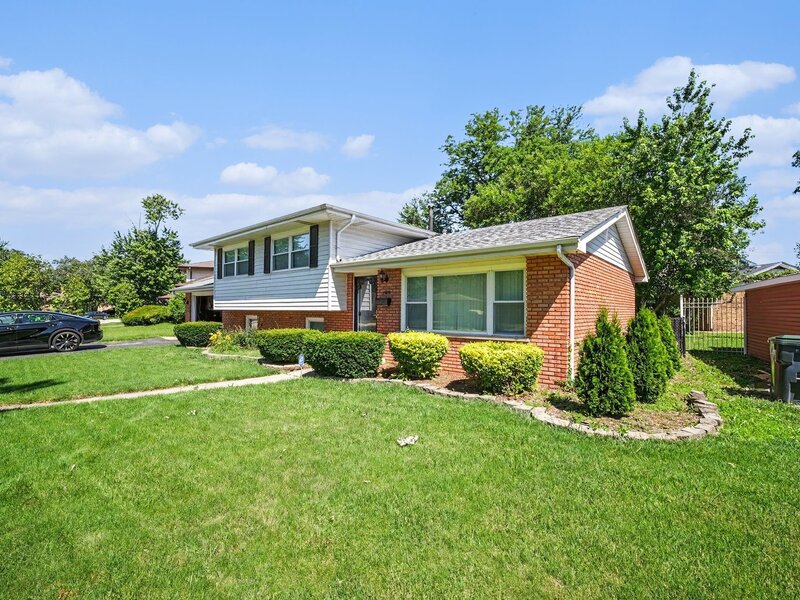 15659 Mutual Terrace South Holland IL 60473