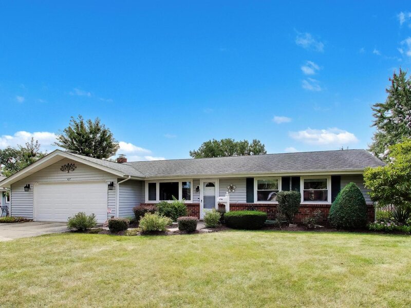 427 Kent Court Schaumburg IL 60193