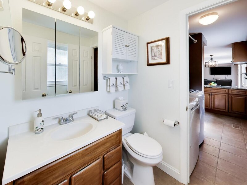 427 Kent Court Schaumburg IL 60193