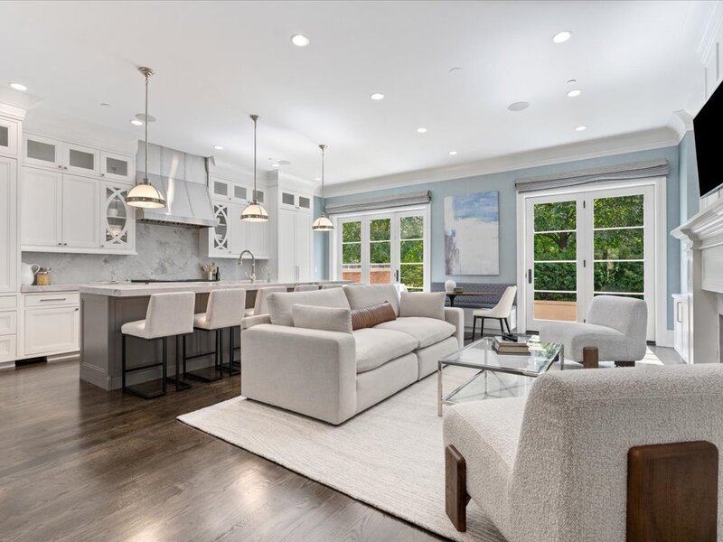 451 W Deming Place Chicago IL 60614