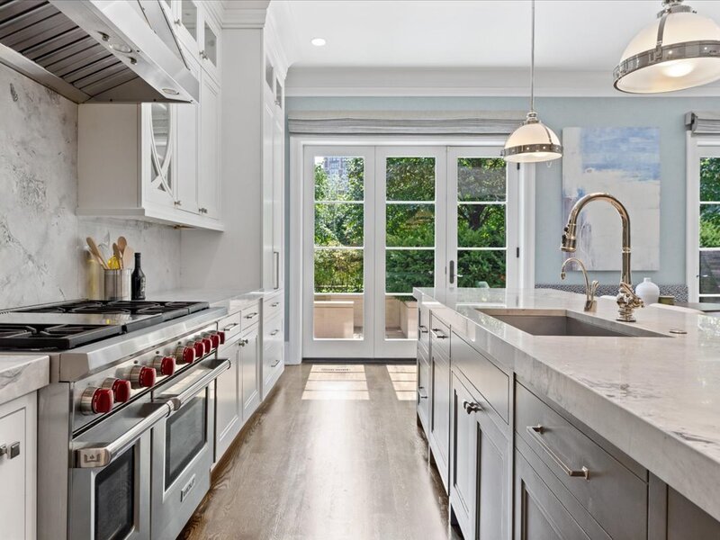 451 W Deming Place Chicago IL 60614
