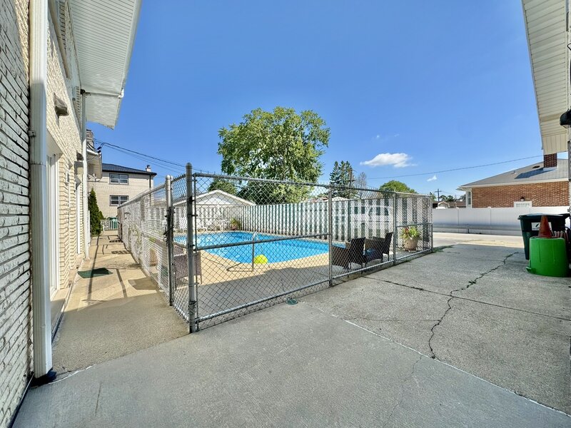 1247 S Mannheim Road Westchester IL 60154