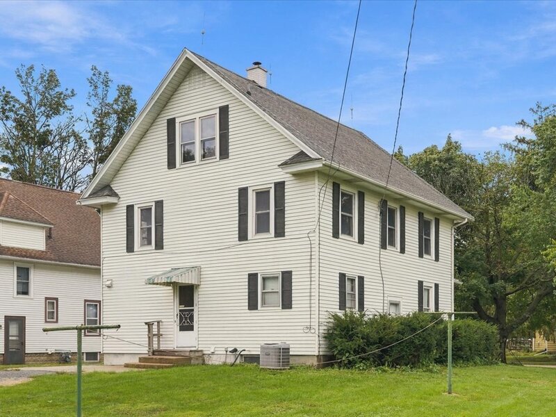 310 E Dixon Street Polo IL 61064