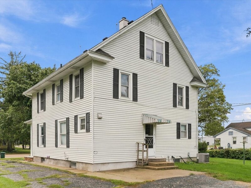 310 E Dixon Street Polo IL 61064