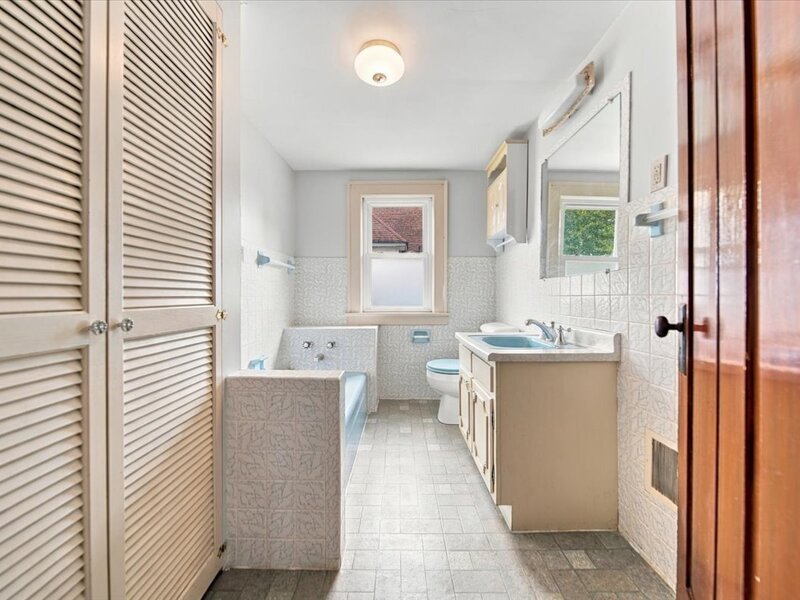 310 E Dixon Street Polo IL 61064