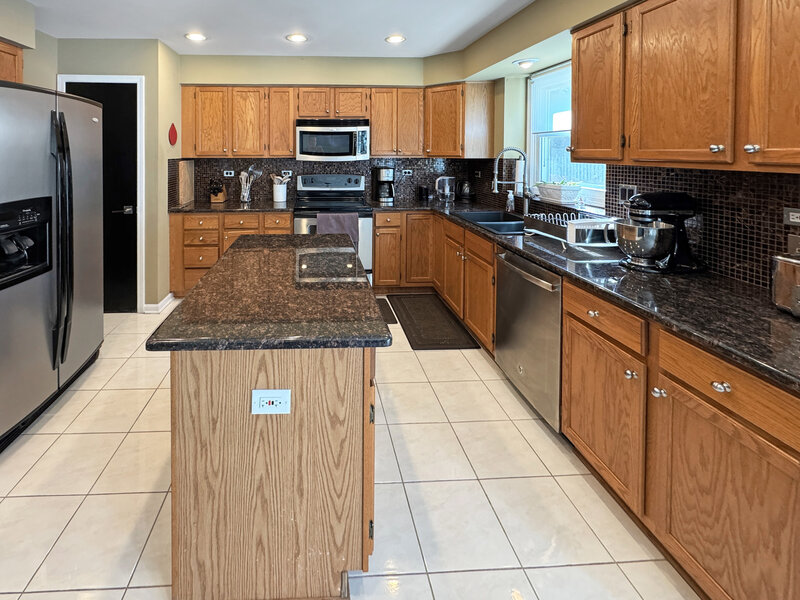 324 Chesapeake Lane Bloomingdale IL 60108