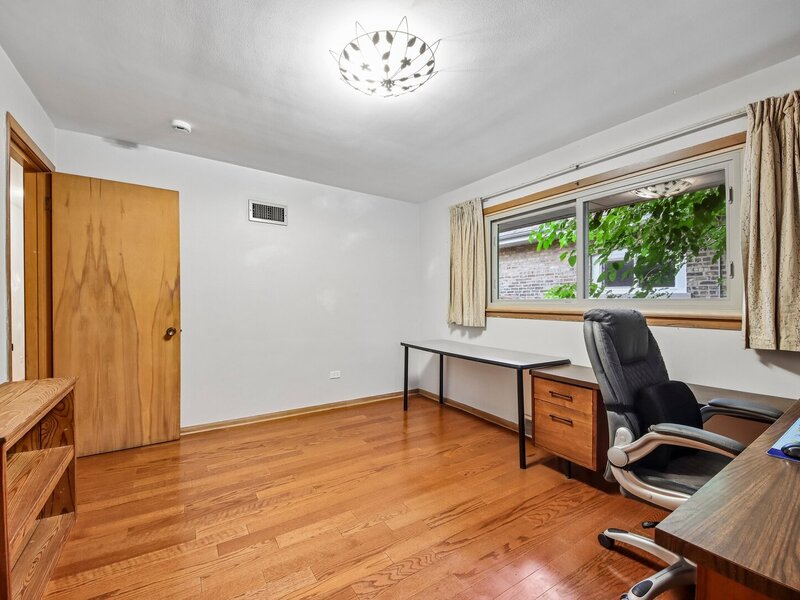 6535 18th Street Berwyn IL 60402