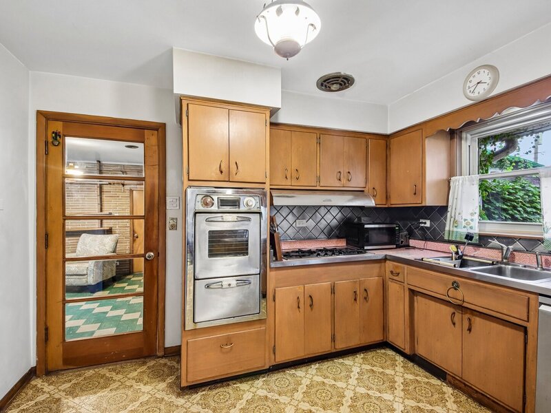 6535 18th Street Berwyn IL 60402