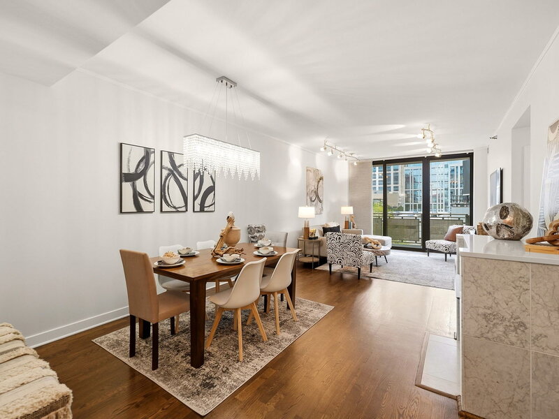 744 N Clark Street Chicago IL 60654