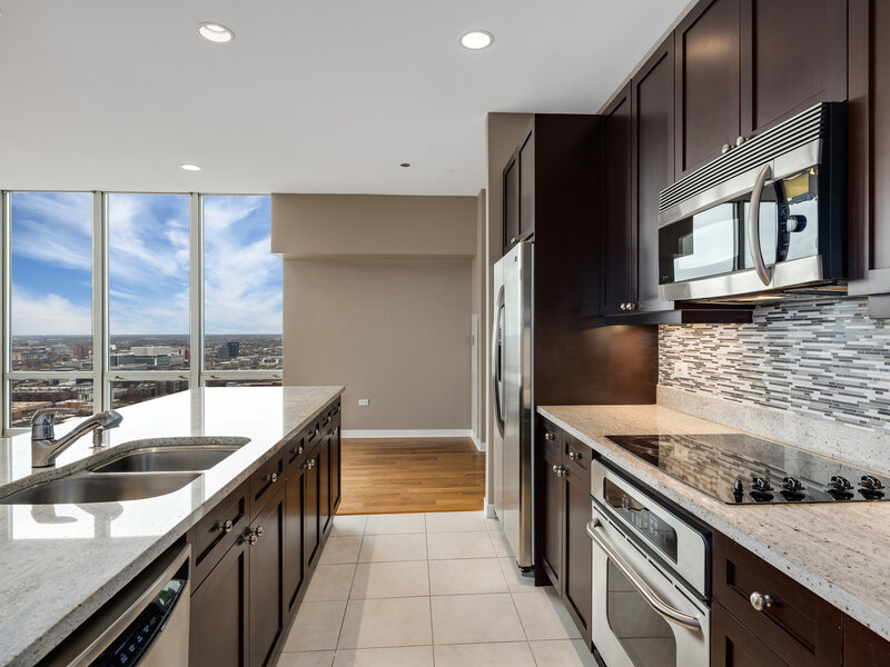 737 W Washington Boulevard Chicago IL 60661