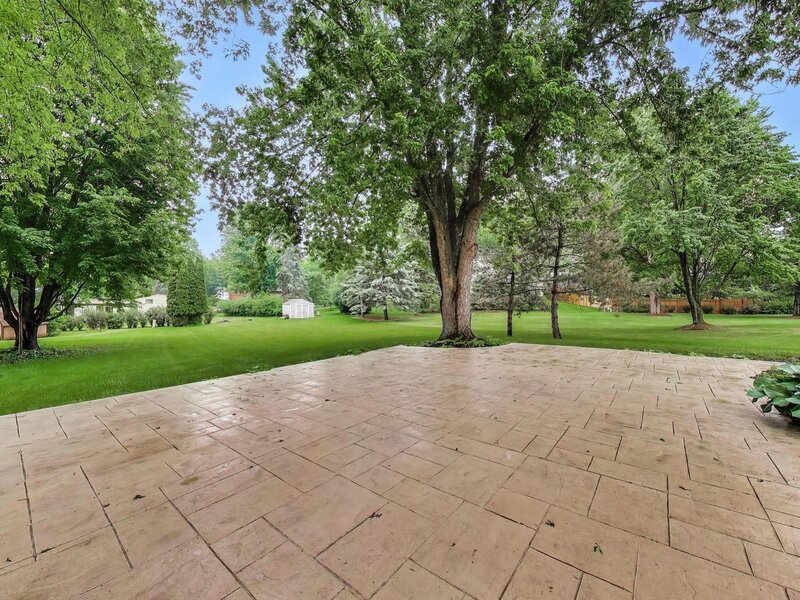 251 Perth Road Cary IL 60013