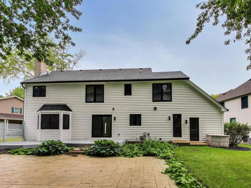 251 Perth Road Cary IL 60013