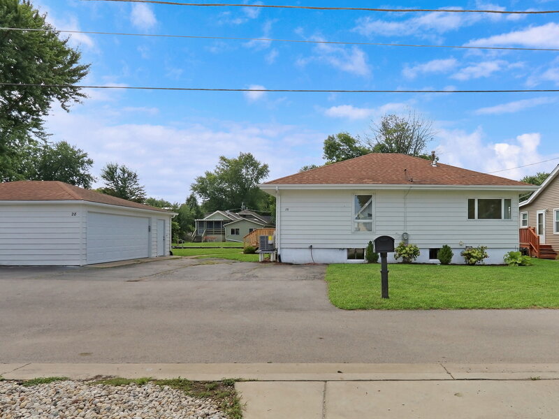 28 Lakeside Lane Fox Lake IL 60020