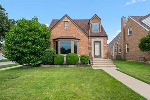 Photo of 7259 N Odell Avenue Chicago IL 60631