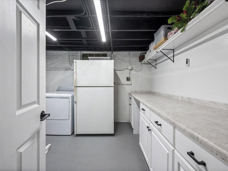 7259 N Odell Avenue Chicago IL 60631