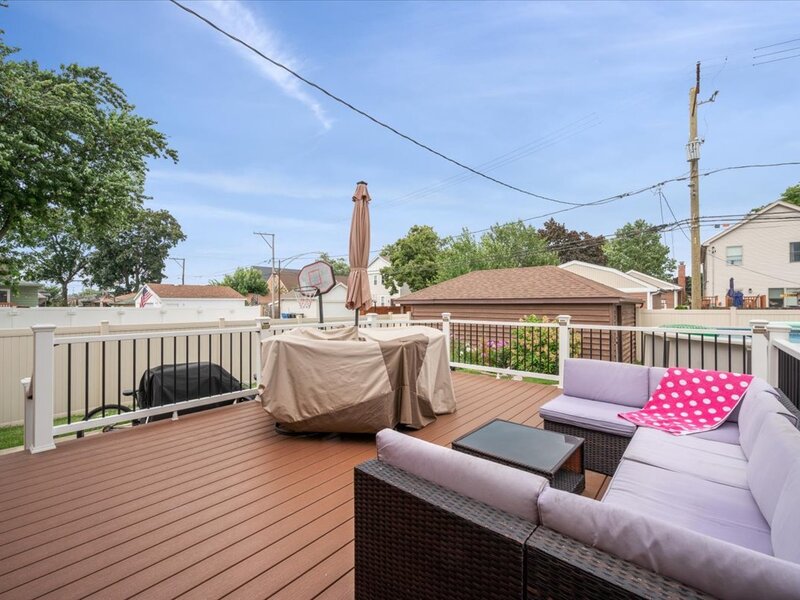 7259 N Odell Avenue Chicago IL 60631