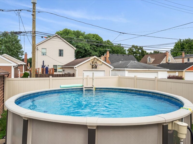 7259 N Odell Avenue Chicago IL 60631