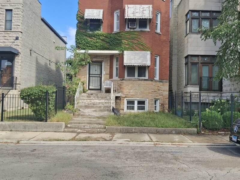 4555 S Forrestville Avenue Chicago IL 60653