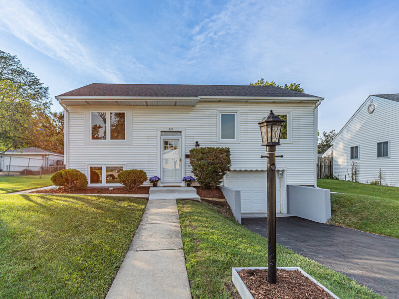 424 Mark Avenue Glendale Heights IL 60139