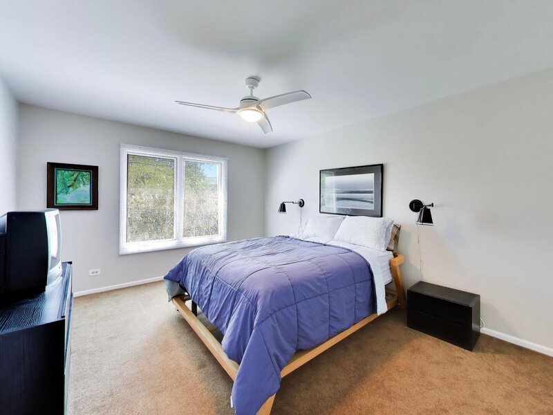 825 Fountain View Drive Deerfield IL 60015