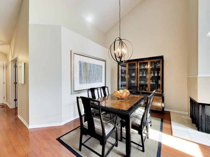 825 Fountain View Drive Deerfield IL 60015