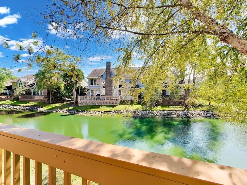 825 Fountain View Drive Deerfield IL 60015