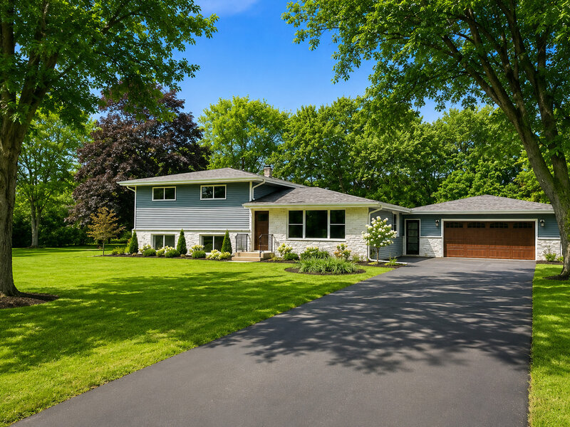 2257 Shannondale Drive Green Oaks IL 60048