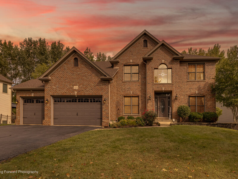 404 Heatherwood Drive Oswego IL 60543