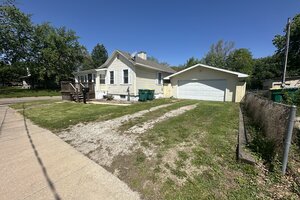 Photo of 102 E Grove Street Streator IL 61364