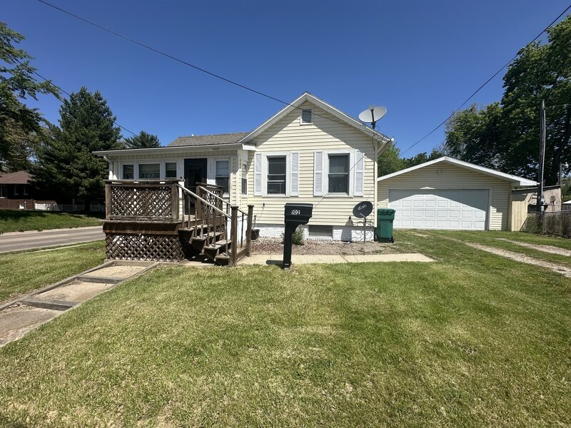 102 E Grove Street Streator IL 61364