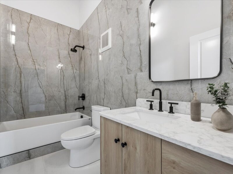 1000 W Washington Boulevard Chicago IL 60607