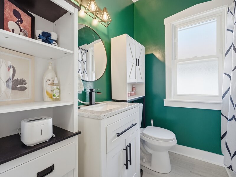 1405 S 17th Avenue Maywood IL 60153