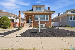 Photo of 1405 S 17th Avenue Maywood IL 60153
