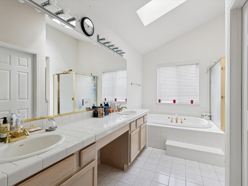 1618 Astor Avenue Oakbrook Terrace IL 60181