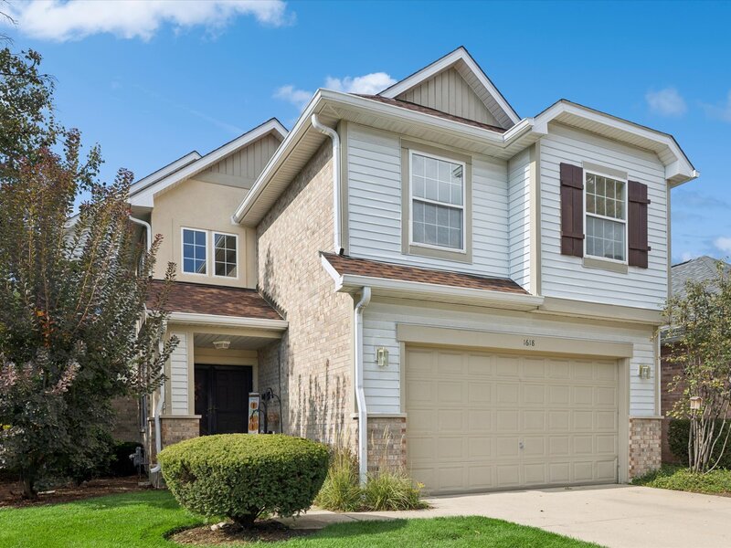 1618 Astor Avenue Oakbrook Terrace IL 60181