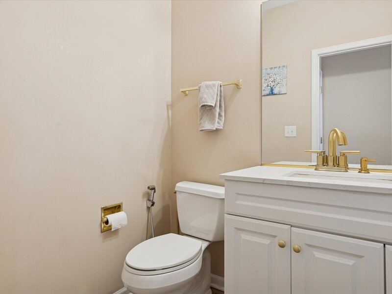 1618 Astor Avenue Oakbrook Terrace IL 60181