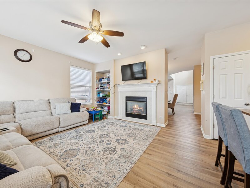 1618 Astor Avenue Oakbrook Terrace IL 60181