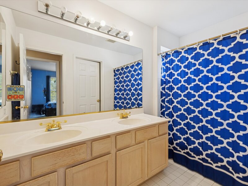1618 Astor Avenue Oakbrook Terrace IL 60181