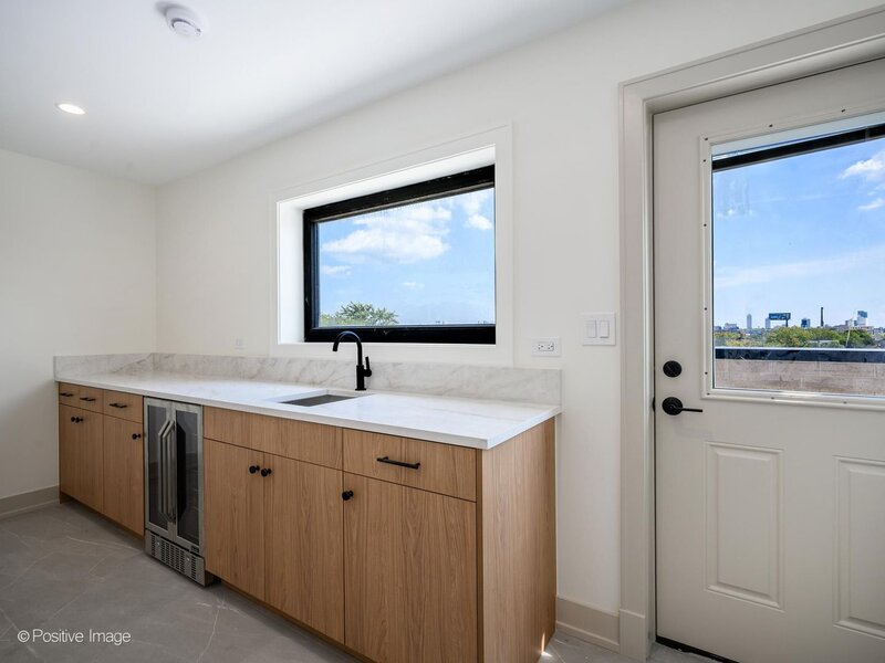1951 W Dickens Avenue Chicago IL 60614