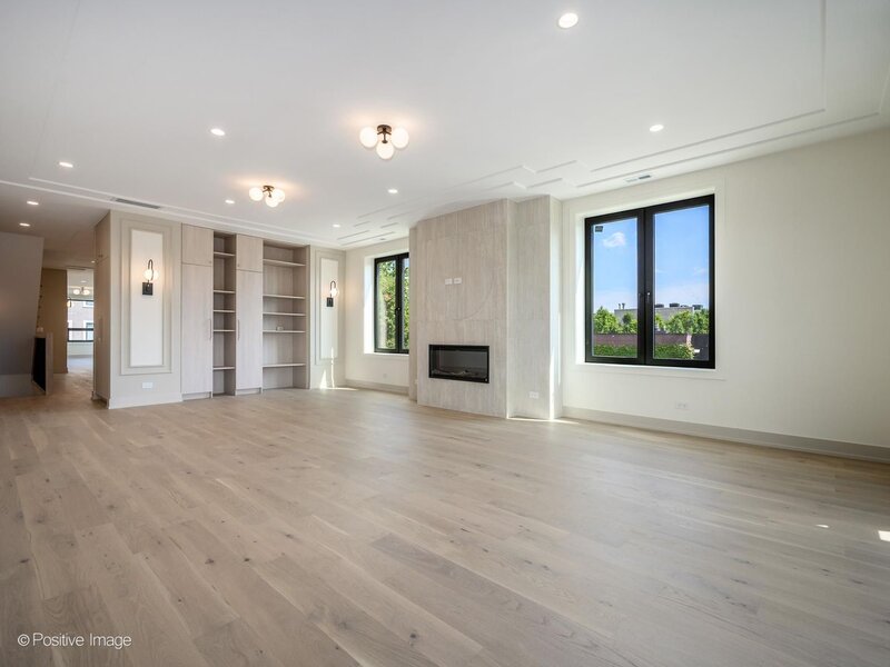 1951 W Dickens Avenue Chicago IL 60614