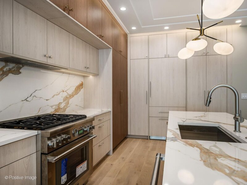 1951 W Dickens Avenue Chicago IL 60614
